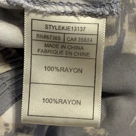 Jack by BB Dakota Blueish-Gray Wide Leg Boho Resort Floral Pants ~ Size Medium - Picture 12 of 13